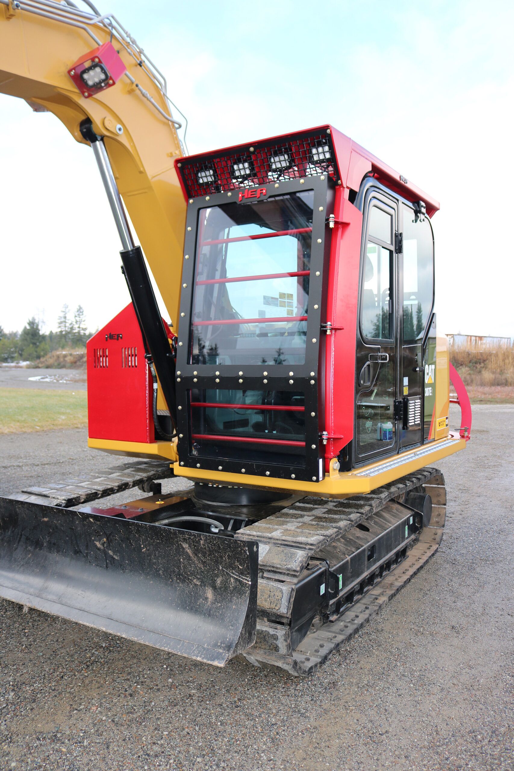 CAT 307E2 Custom Guarding