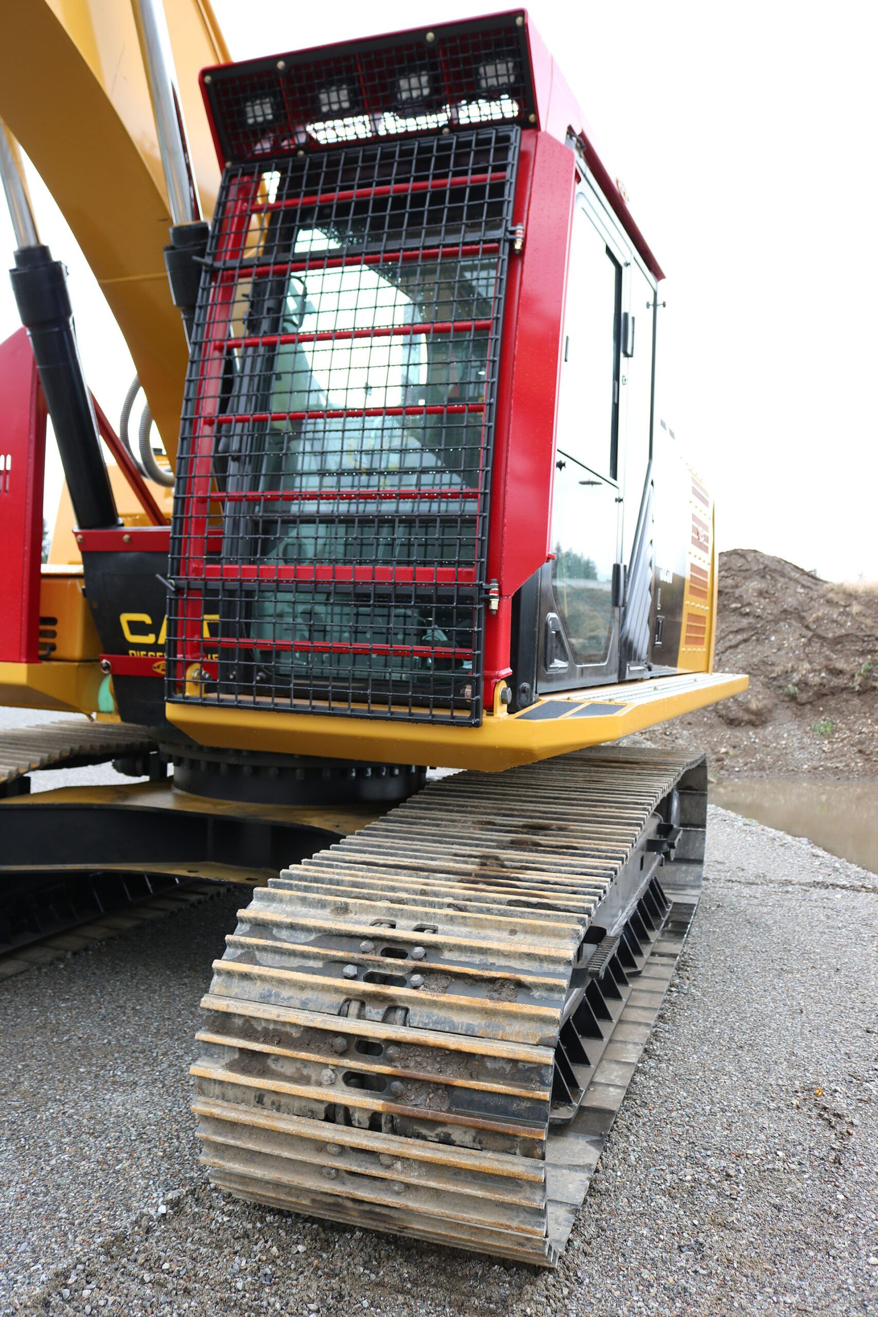 CAT 323FL Bolt on Excavator Guard