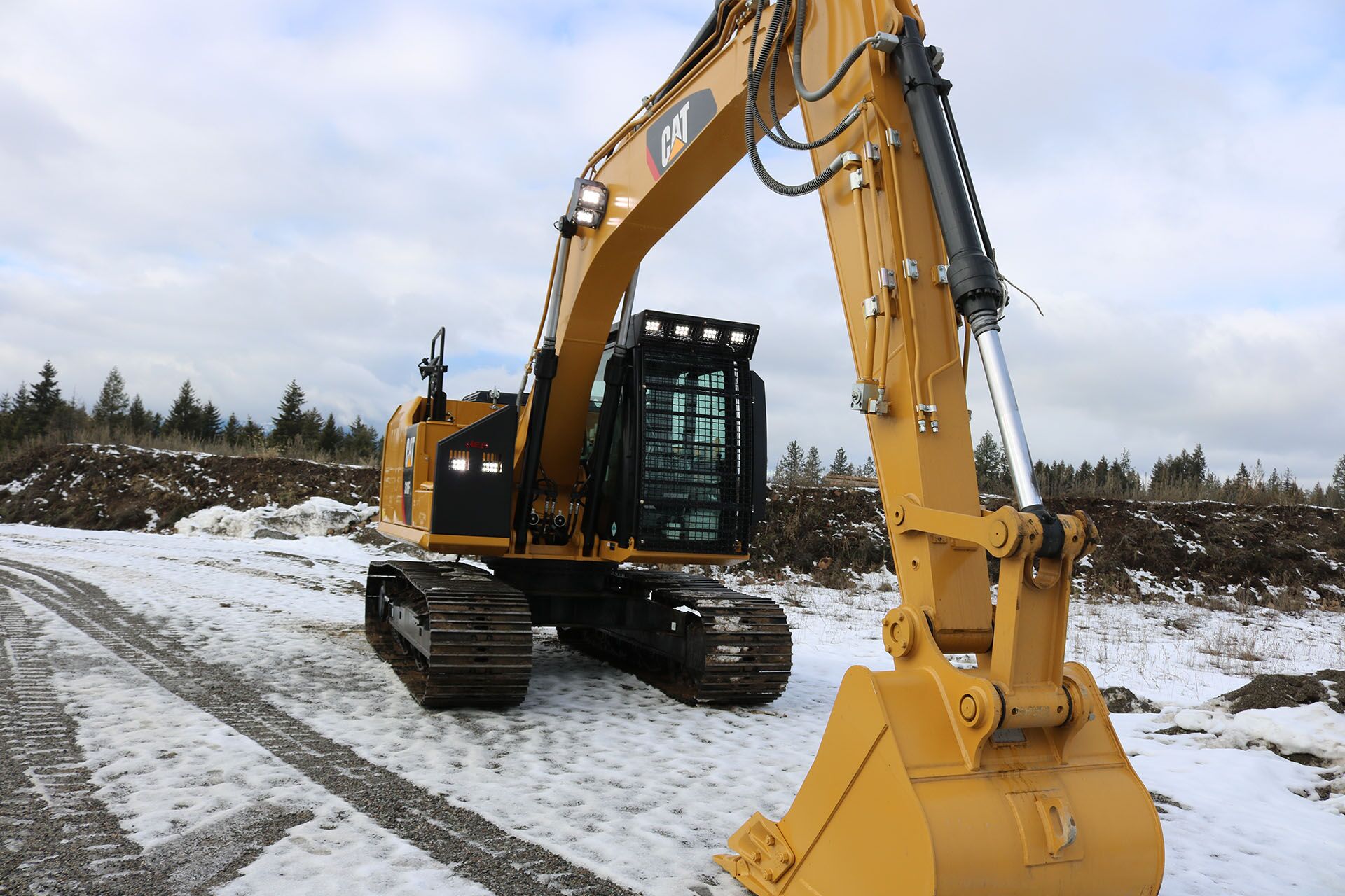 CAT 318FL Bolt on Excavator Guard