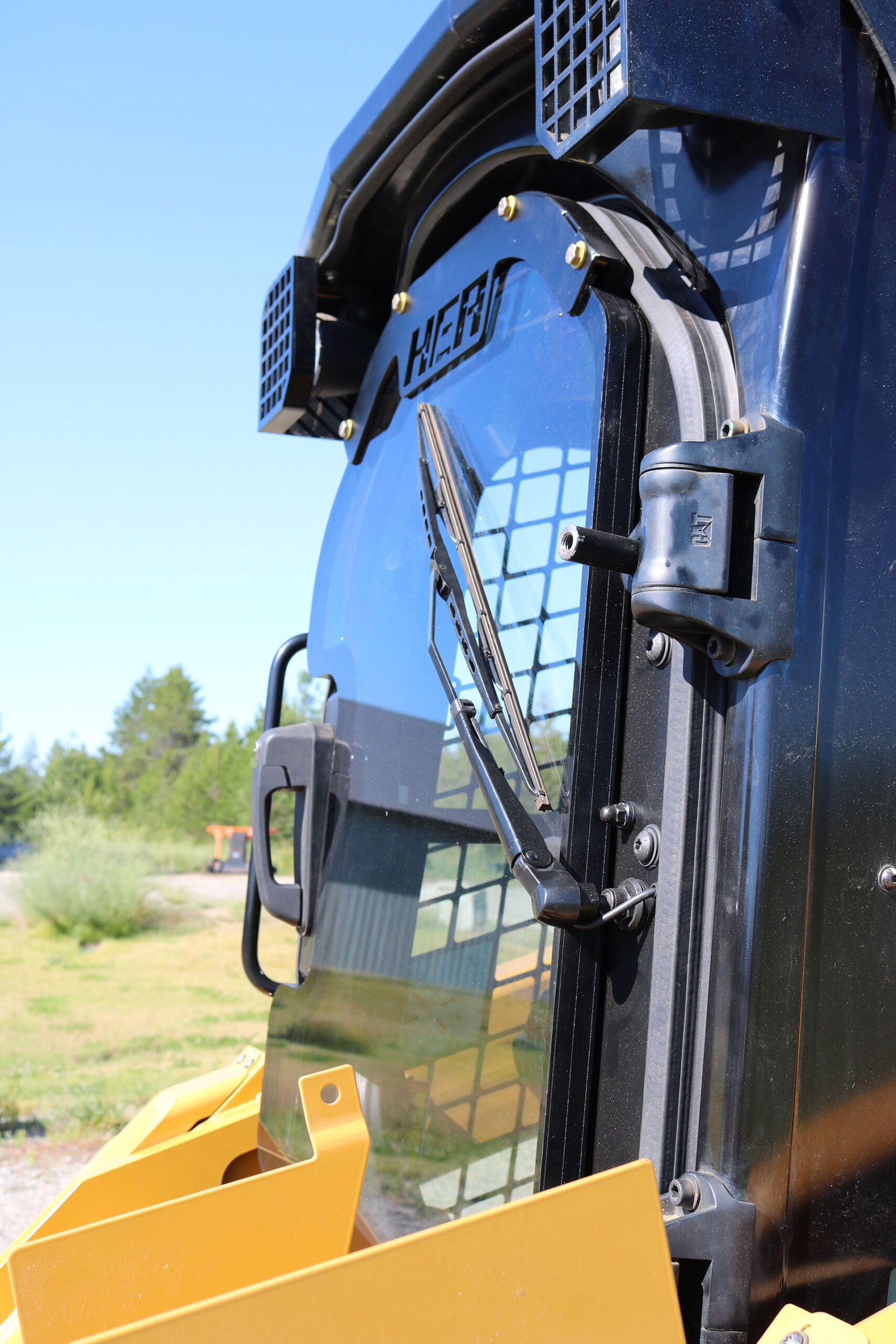 CAT 299D2 XHP Ballistic Door