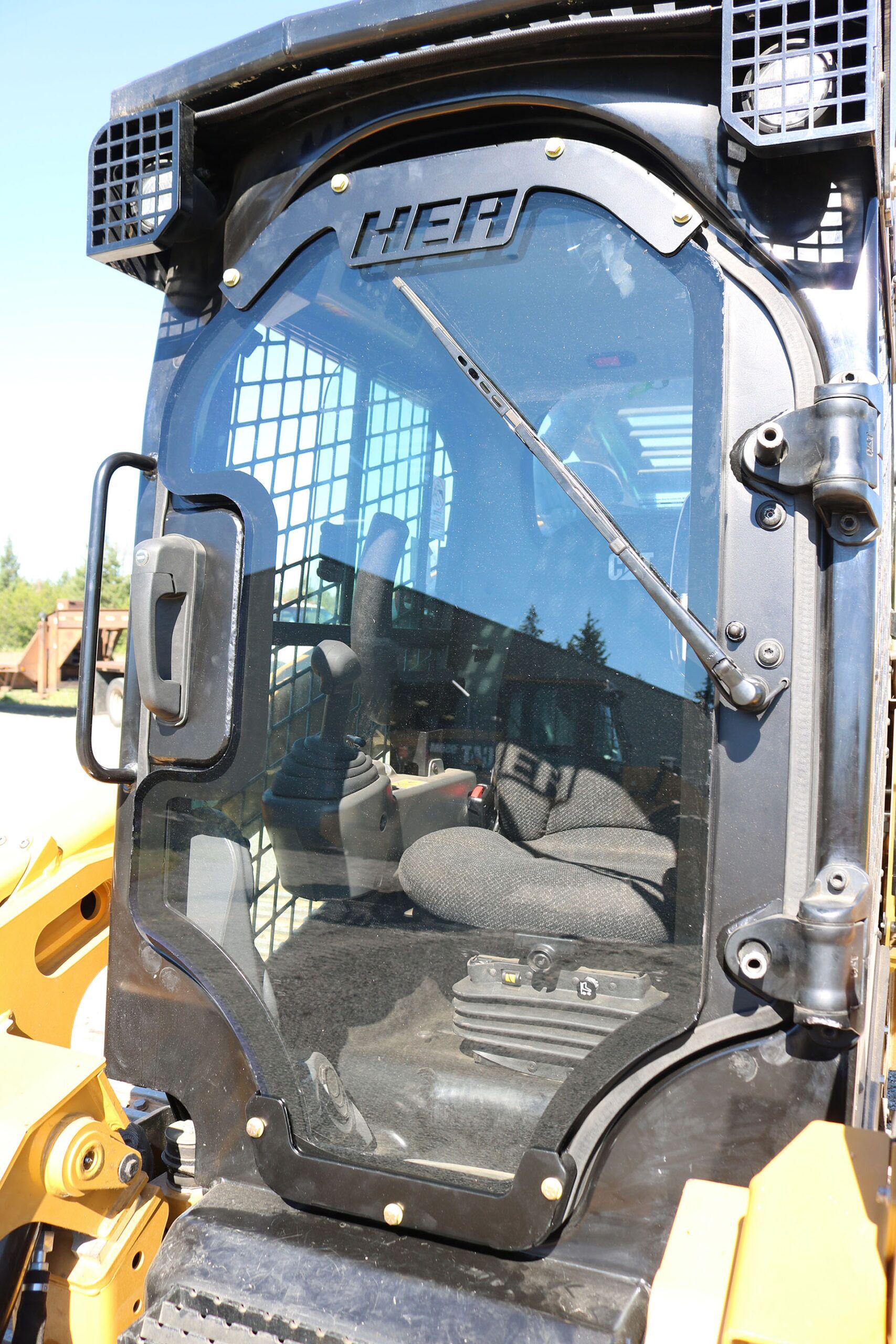 CAT 299D2 XHP Ballistic Door