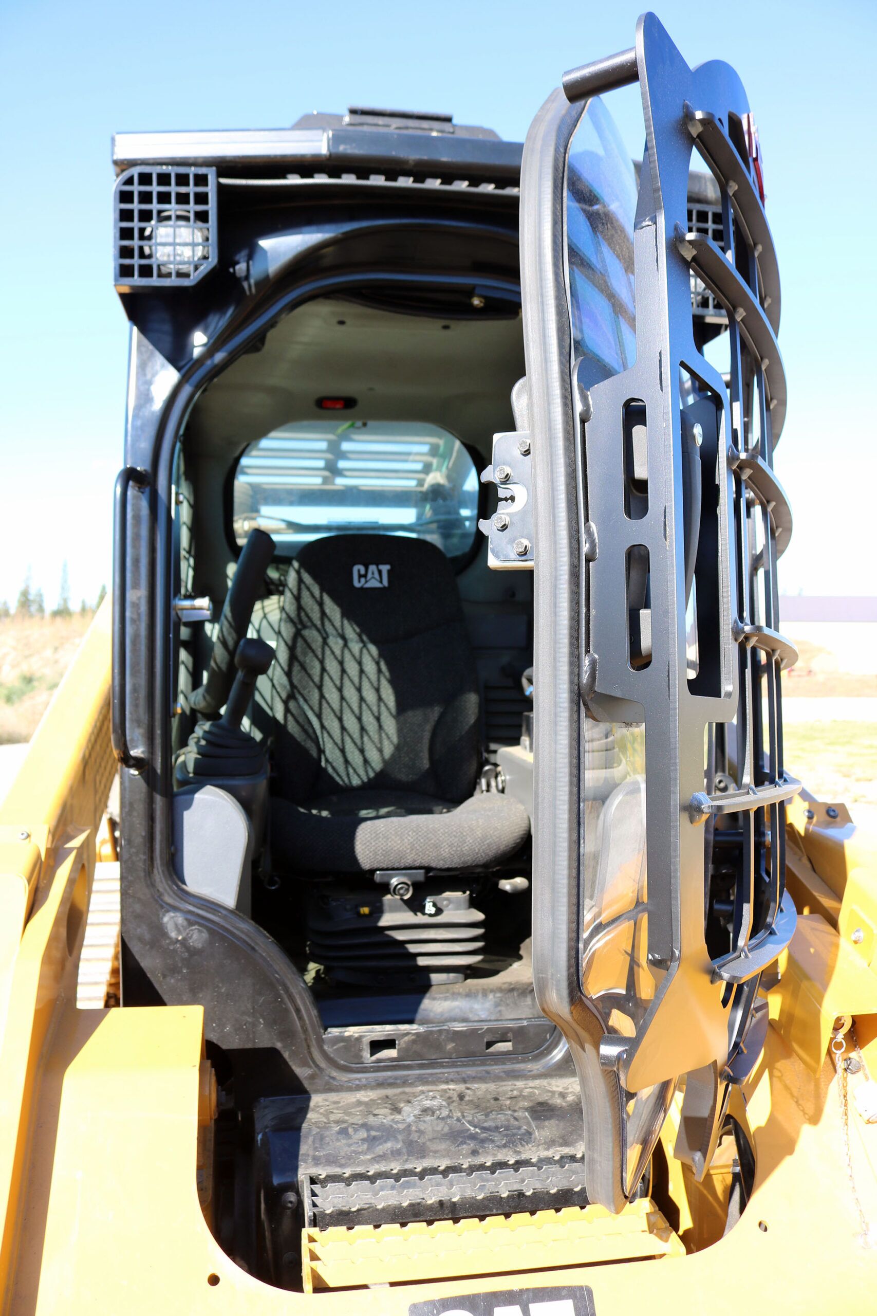 CAT 299D2 XHP 5x5 Skeleton Door