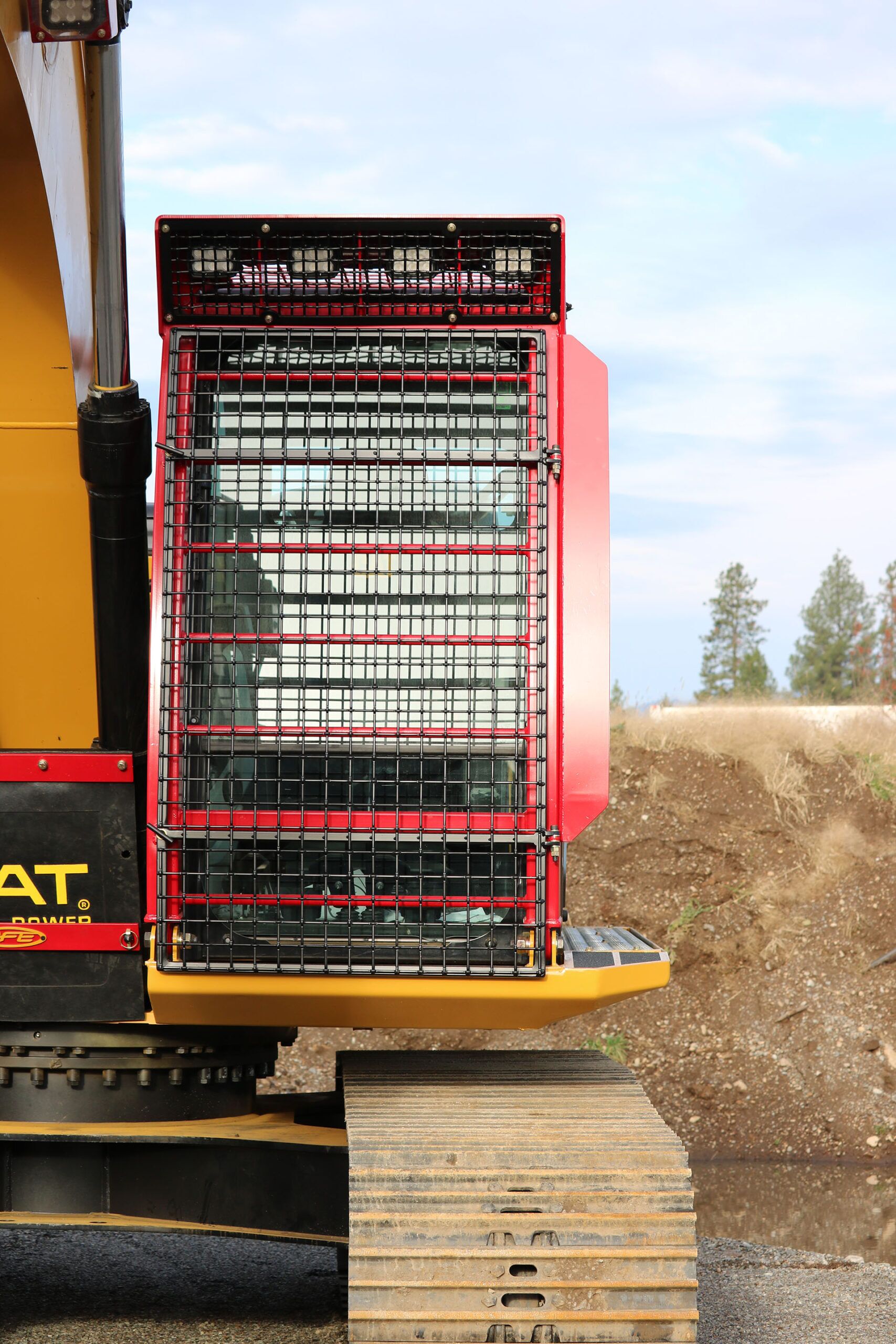 CAT 323FL Bolt on Excavator Guard