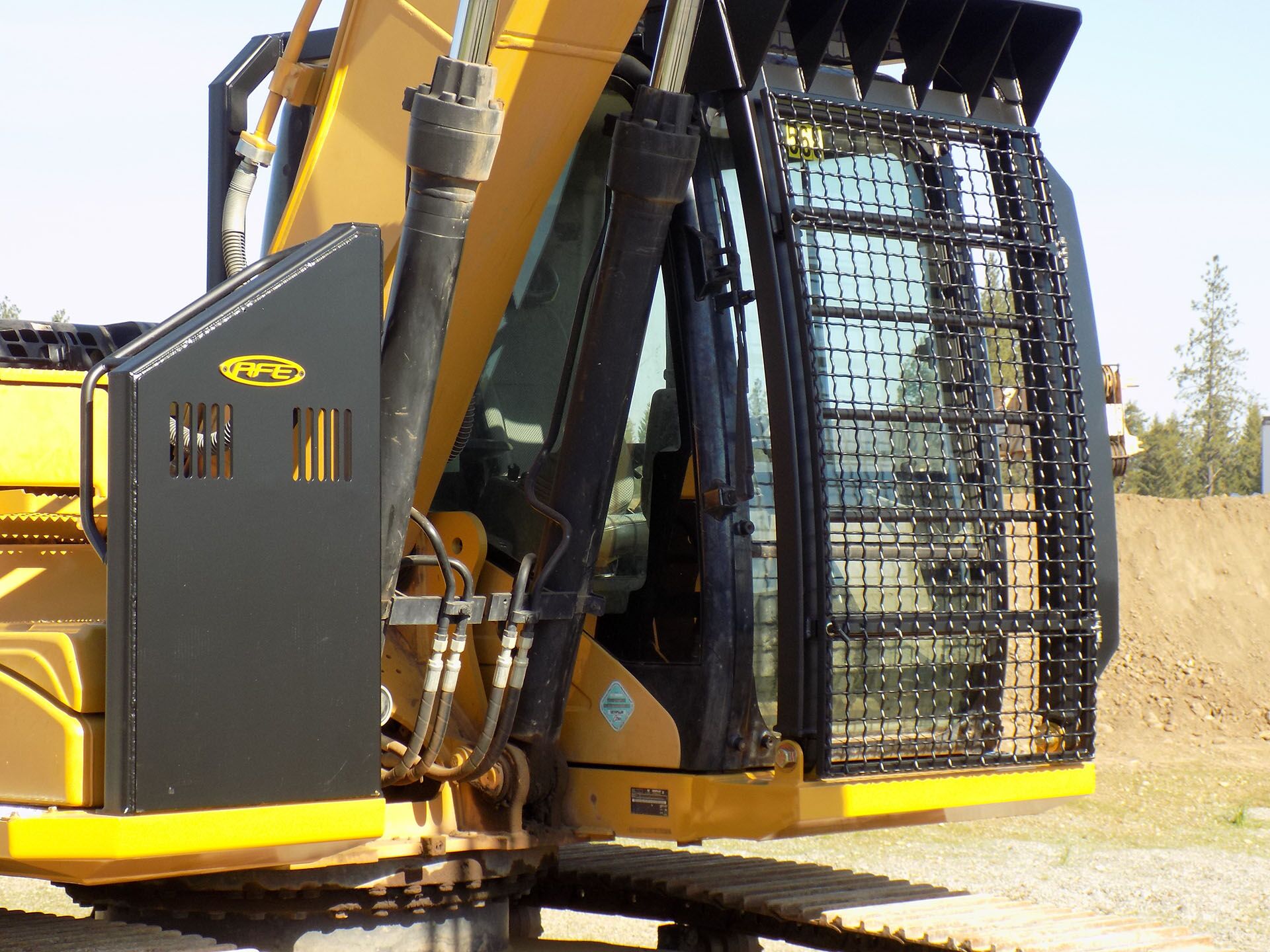 CAT 323F Bolt on Excavator Guard