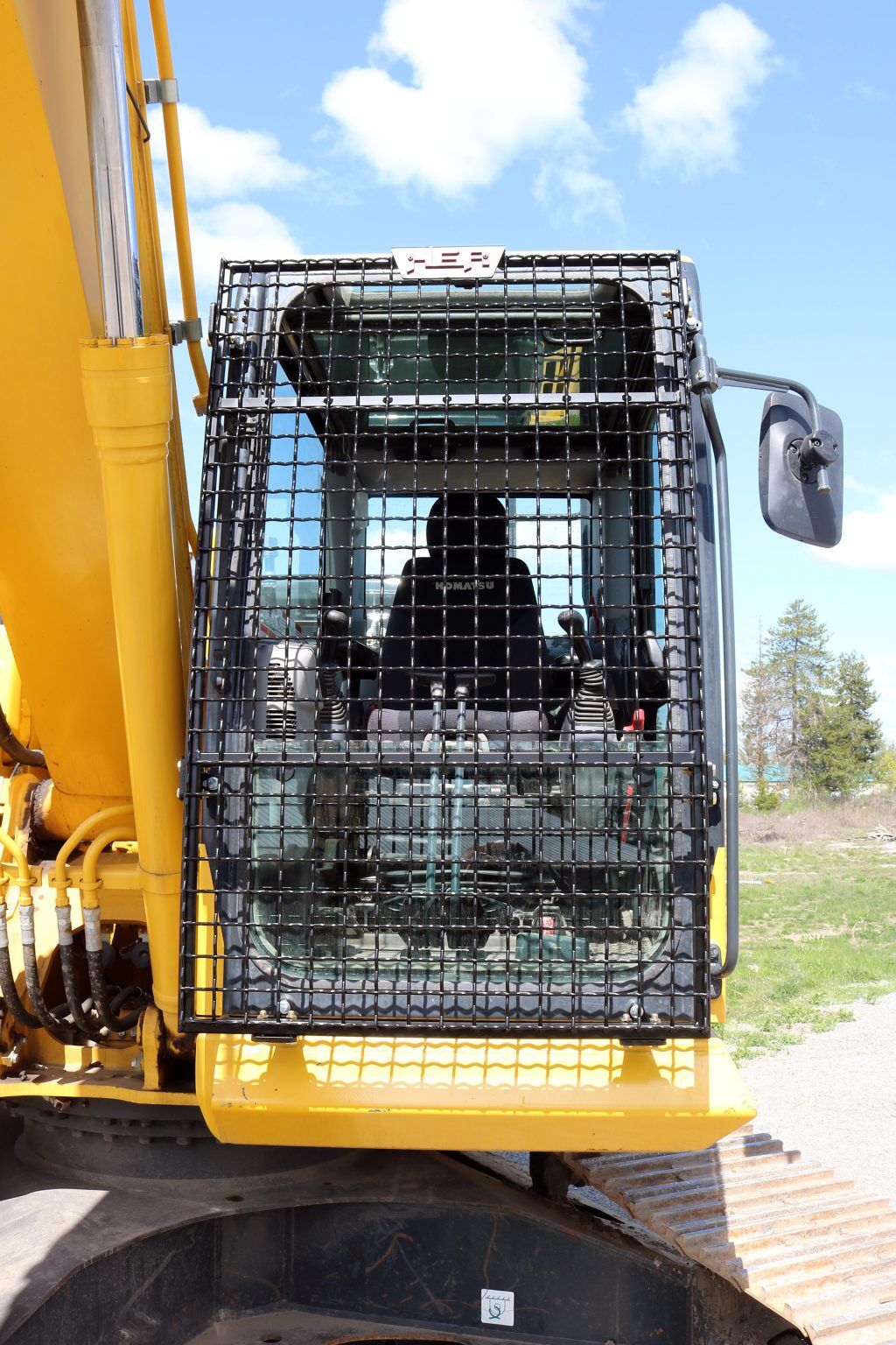 Komatsu 170LC Bolt on Screen and Top Cab Guard