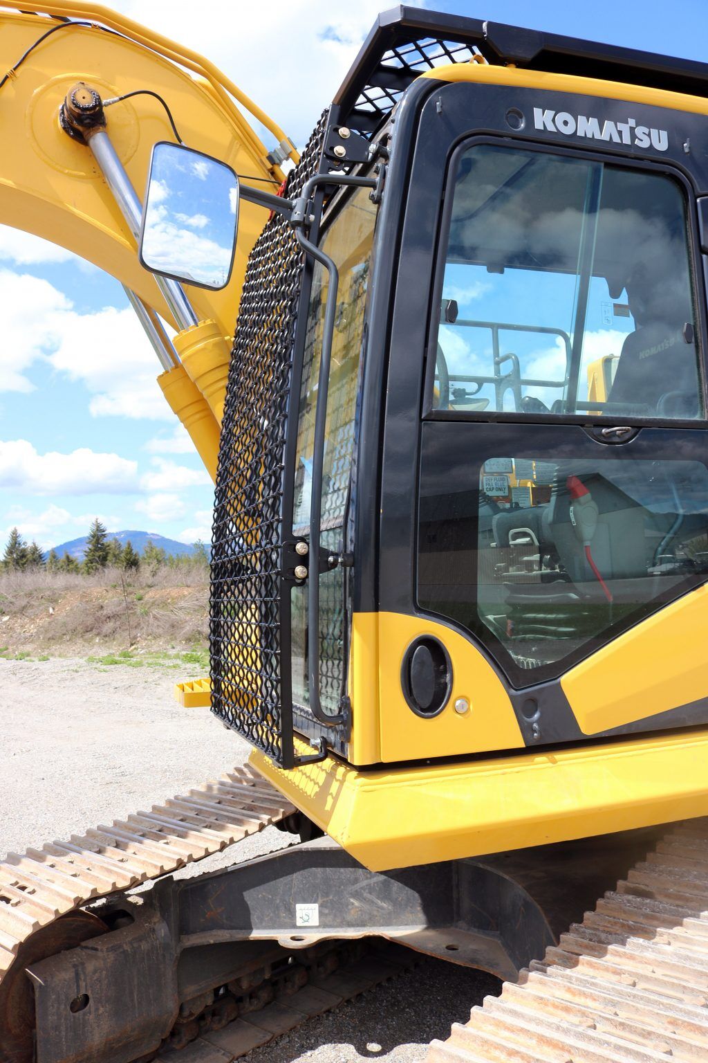 Komatsu 170LC Bolt on Screen and Top Cab Guard