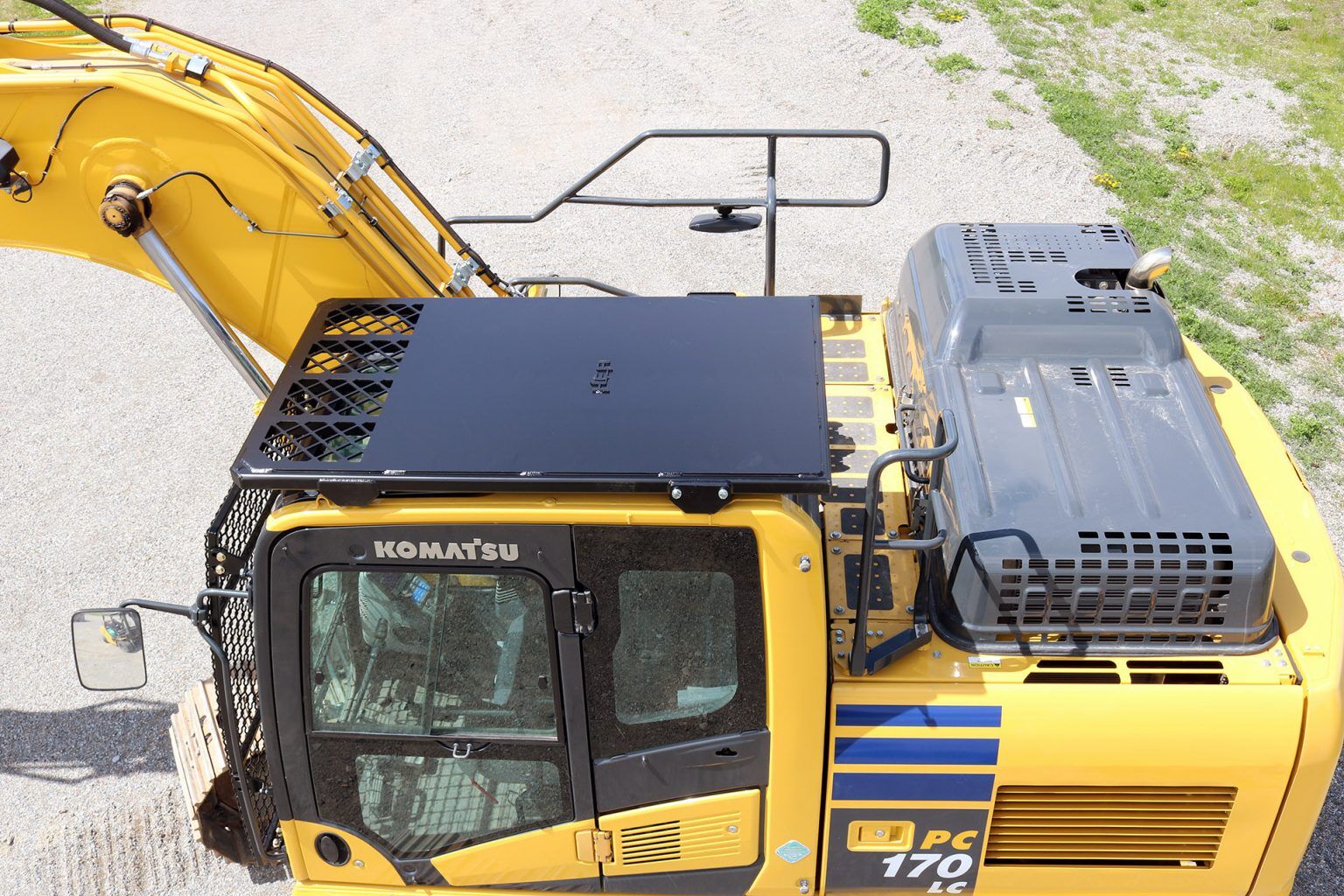 Komatsu 170LC Bolt on Screen and Top Cab Guard