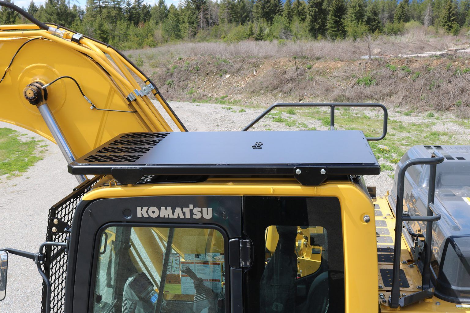 Komatsu 170LC Bolt on Screen and Top Cab Guard