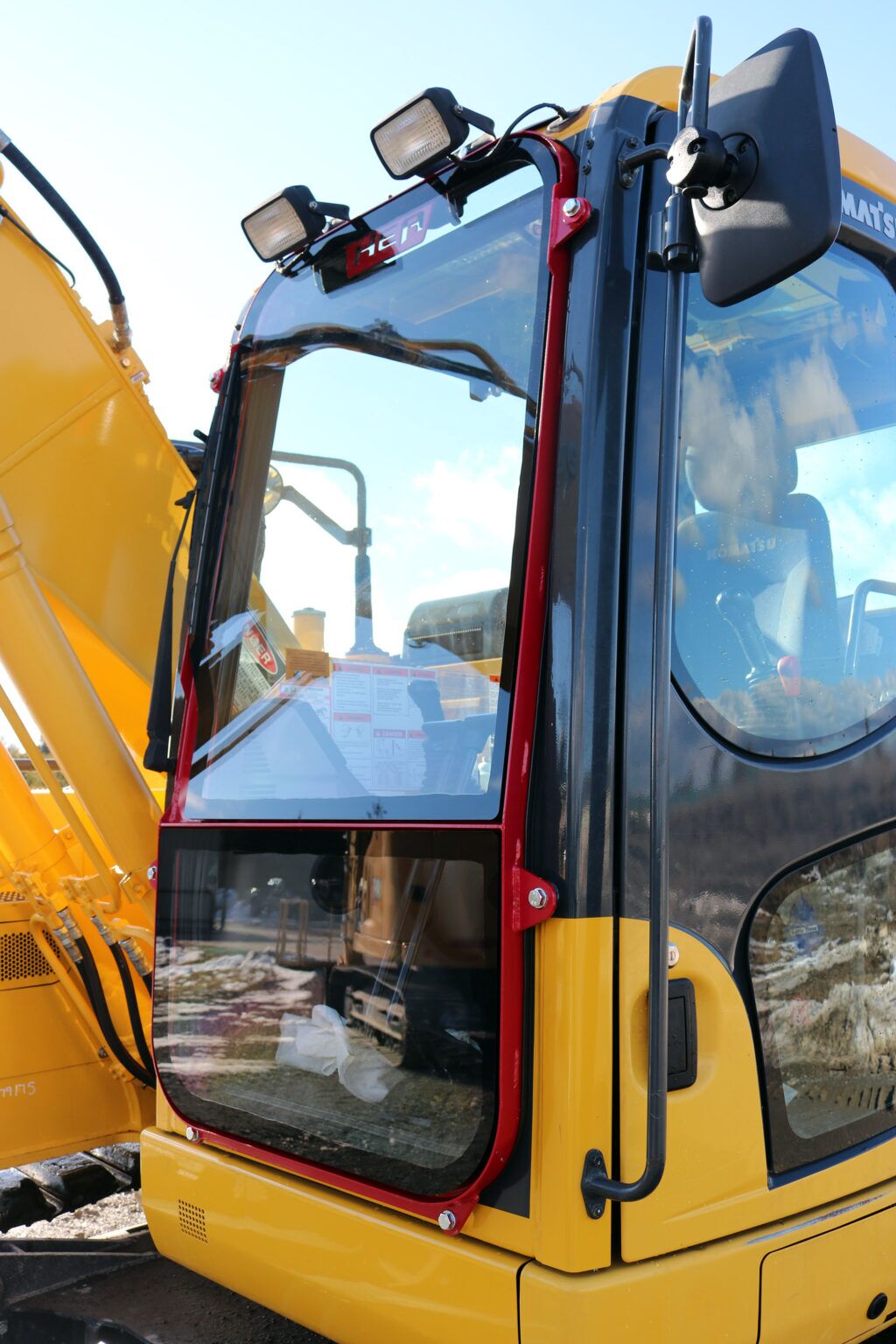 Komatsu PC138 ~ Ballistic Window