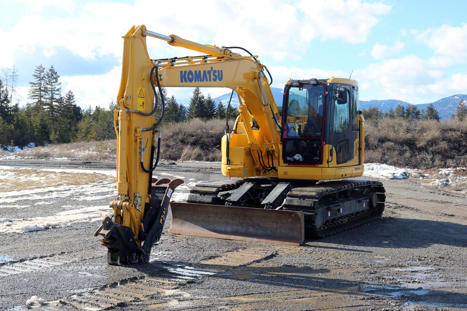 Komatsu PC138 ~ Ballistic Window