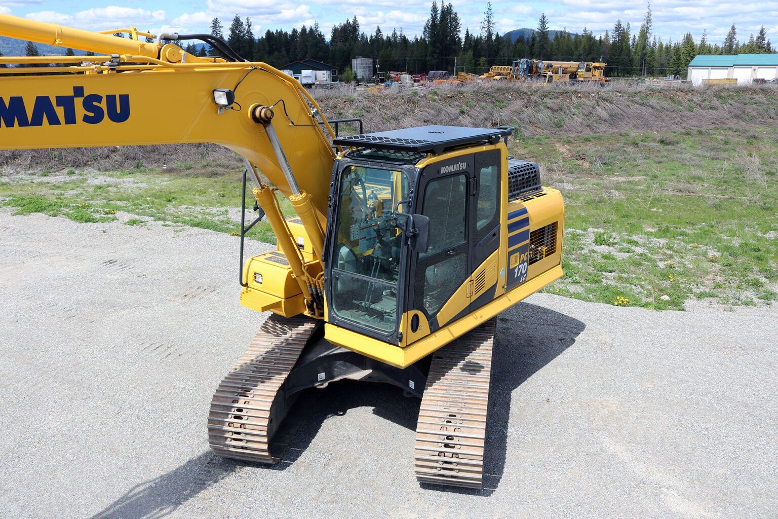 Komatsu 170LC Bolt on Top Guard and Screen